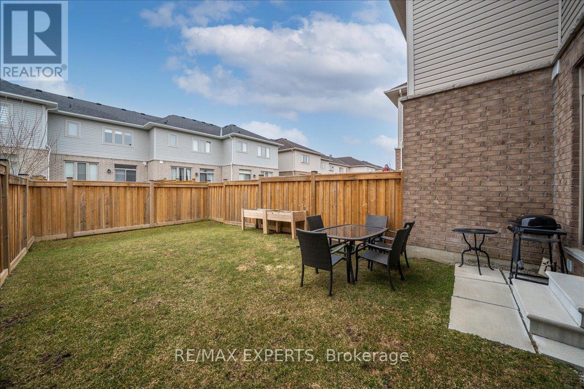 76 Clifford Crescent, New Tecumseth (Tottenham), Ontario  L0G 1W0 - Photo 31 - N12870026