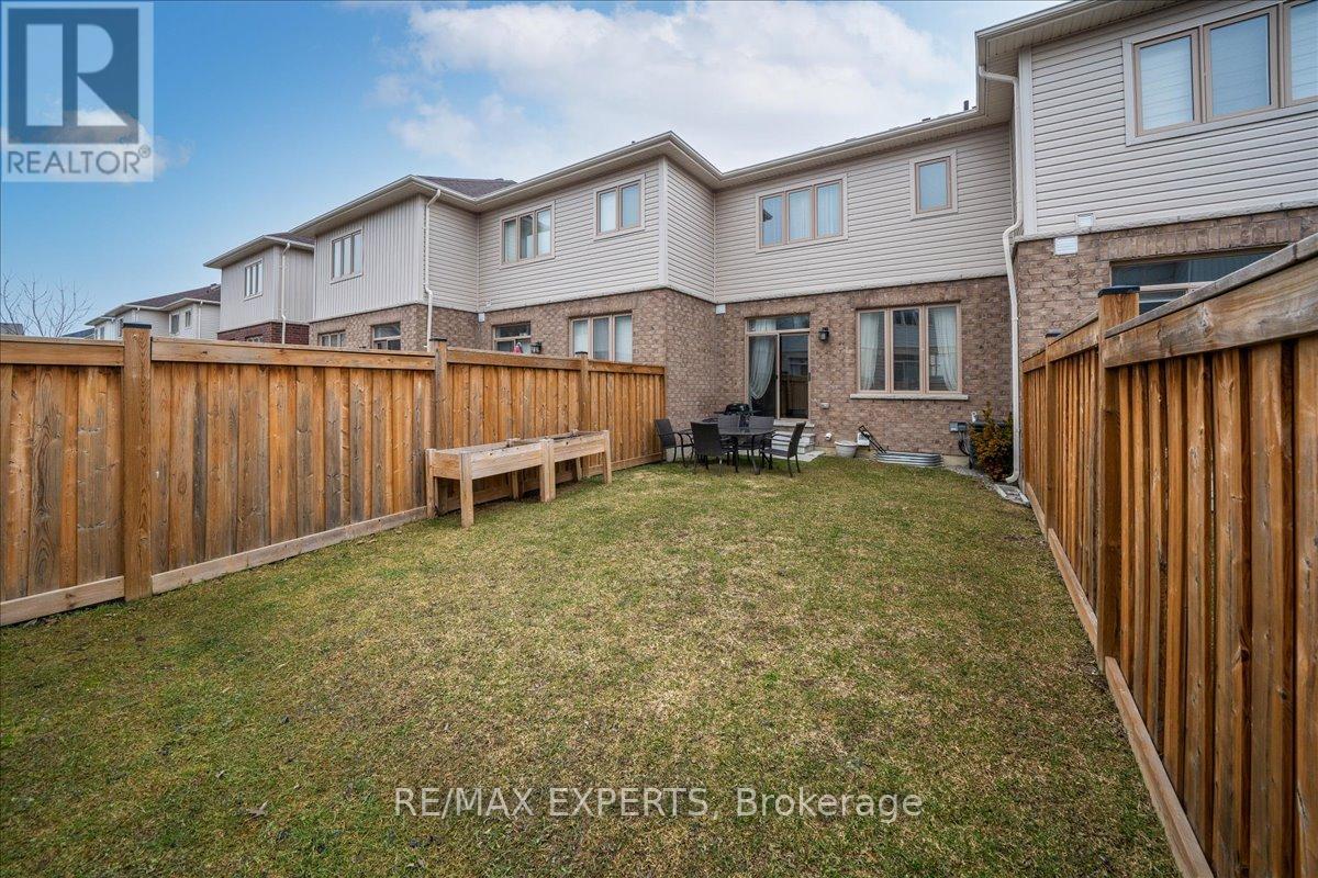 76 Clifford Crescent, New Tecumseth (Tottenham), Ontario  L0G 1W0 - Photo 32 - N12870026