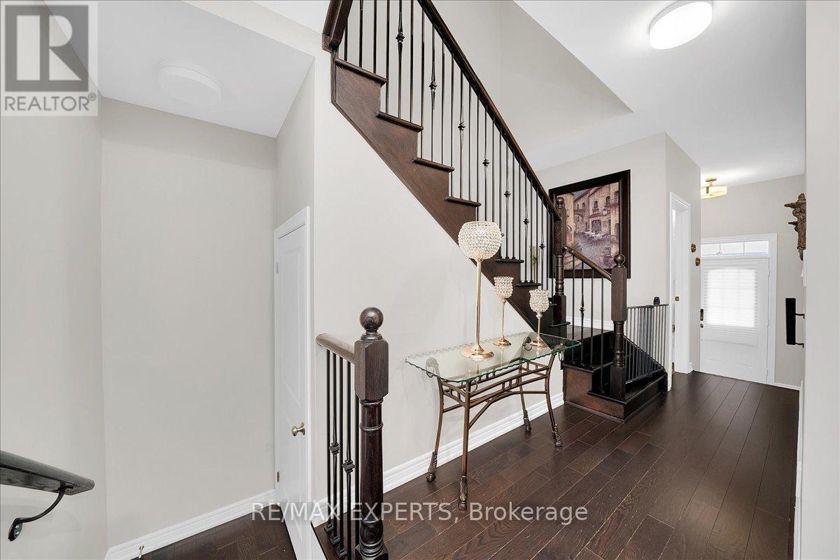 76 Clifford Crescent, New Tecumseth (Tottenham), Ontario  L0G 1W0 - Photo 6 - N12870026