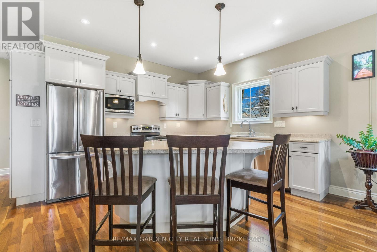 3089 Niagara River Parkway, Fort Erie, Ontario  L0S 1S0 - Photo 15 - X12870050