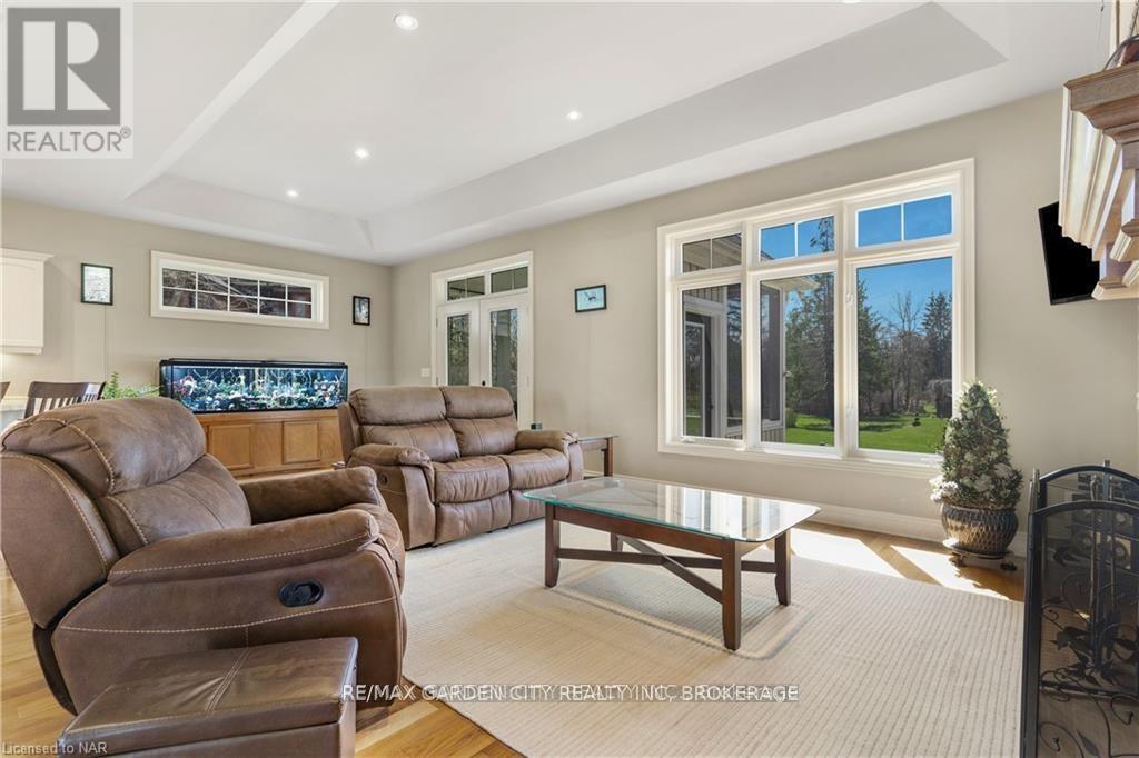 3089 Niagara River Parkway, Fort Erie, Ontario  L0S 1S0 - Photo 7 - X12870050