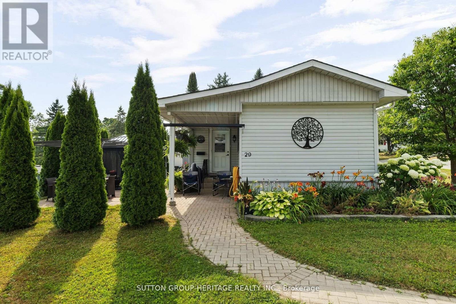 29 Cameron Drive, Oro-Medonte, Ontario  L0L 1T0 - Photo 26 - S12869916