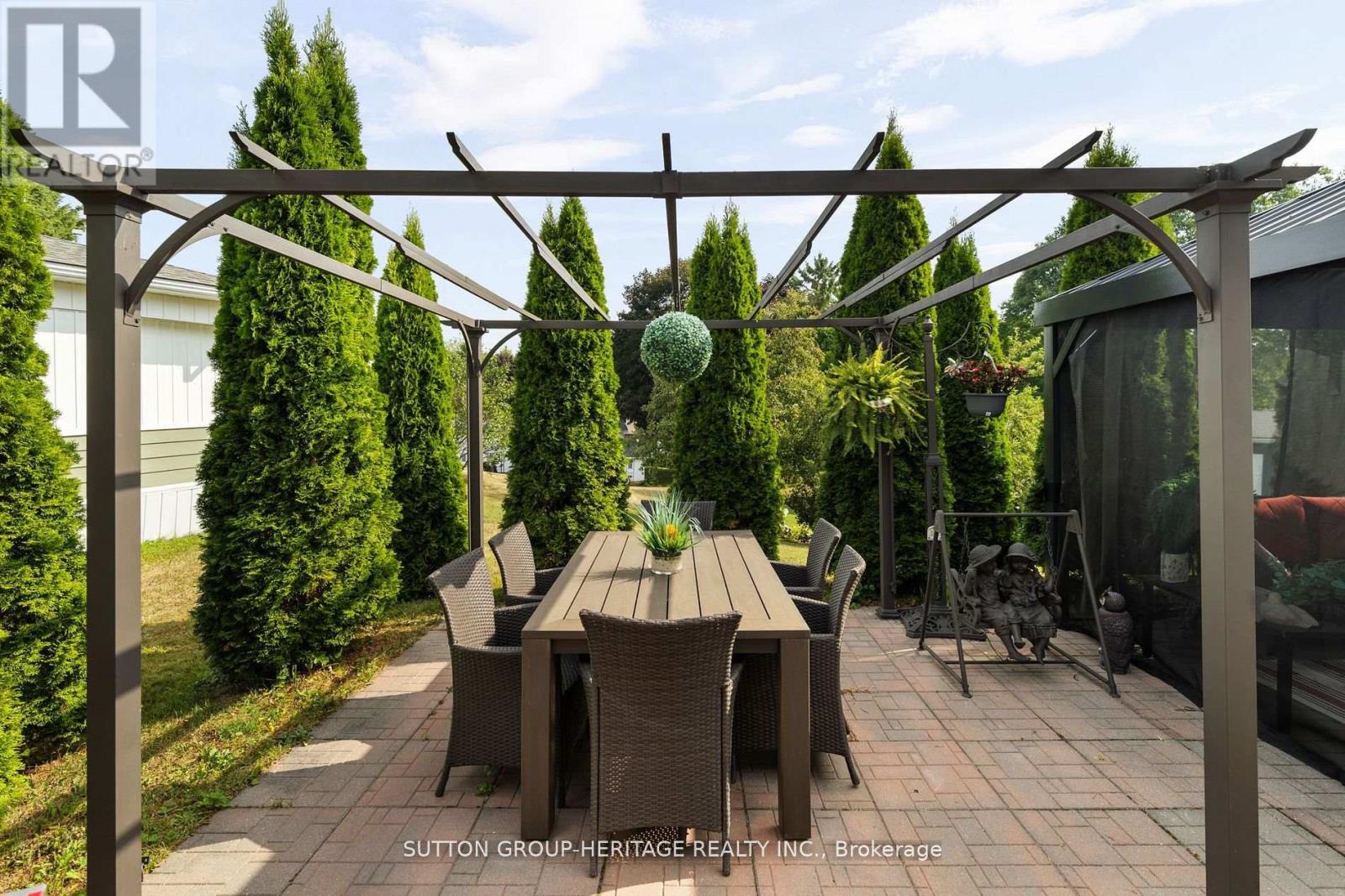 29 Cameron Drive, Oro-Medonte, Ontario  L0L 1T0 - Photo 28 - S12869916