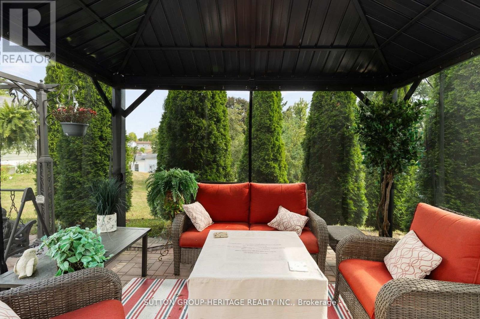 29 Cameron Drive, Oro-Medonte, Ontario  L0L 1T0 - Photo 30 - S12869916