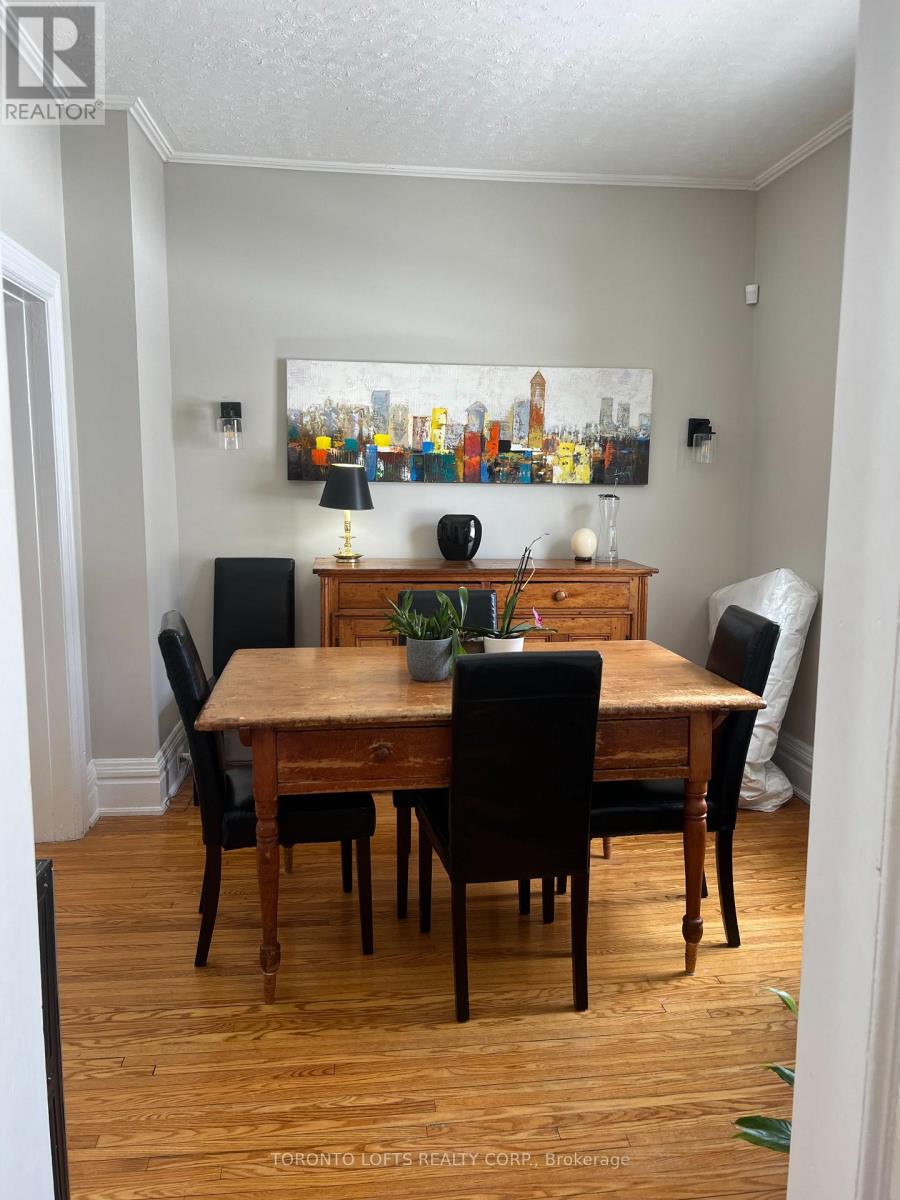 149 Elm Street, Newmarket, Ontario  L3Y 4G7 - Photo 4 - N12868690