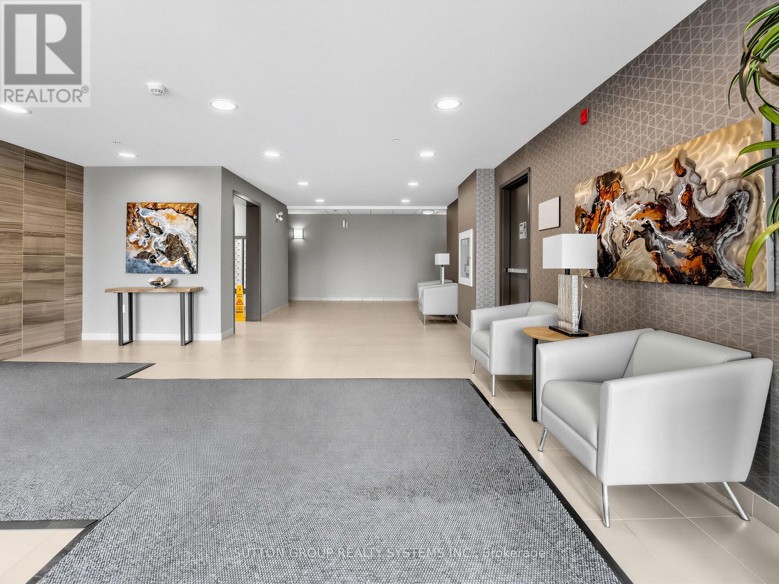 220 - 5020 Corporate Drive, Burlington, Ontario  L7L 0H7 - Photo 3 - W12660372