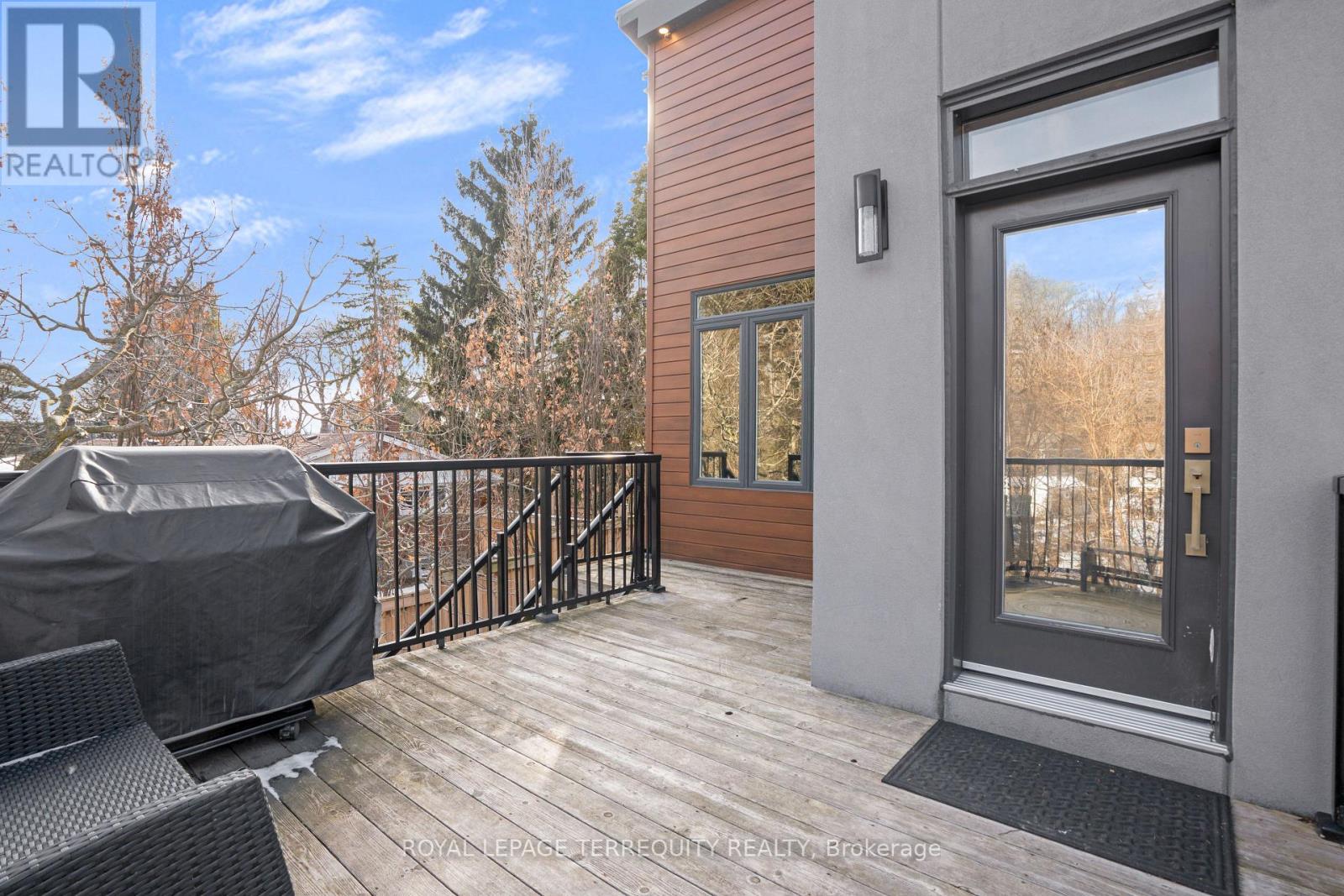 716 North Shore Boulevard E, Burlington, Ontario  L7T 1X6 - Photo 24 - W12820564