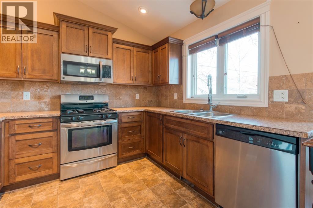 620 Highway Avenue, Picture Butte, Alberta  T0K 1V0 - Photo 10 - A2292045