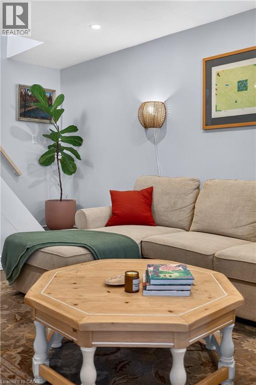 262 Britannia Avenue, Hamilton, Ontario  L8H 1X8 - Photo 9 - 40811360