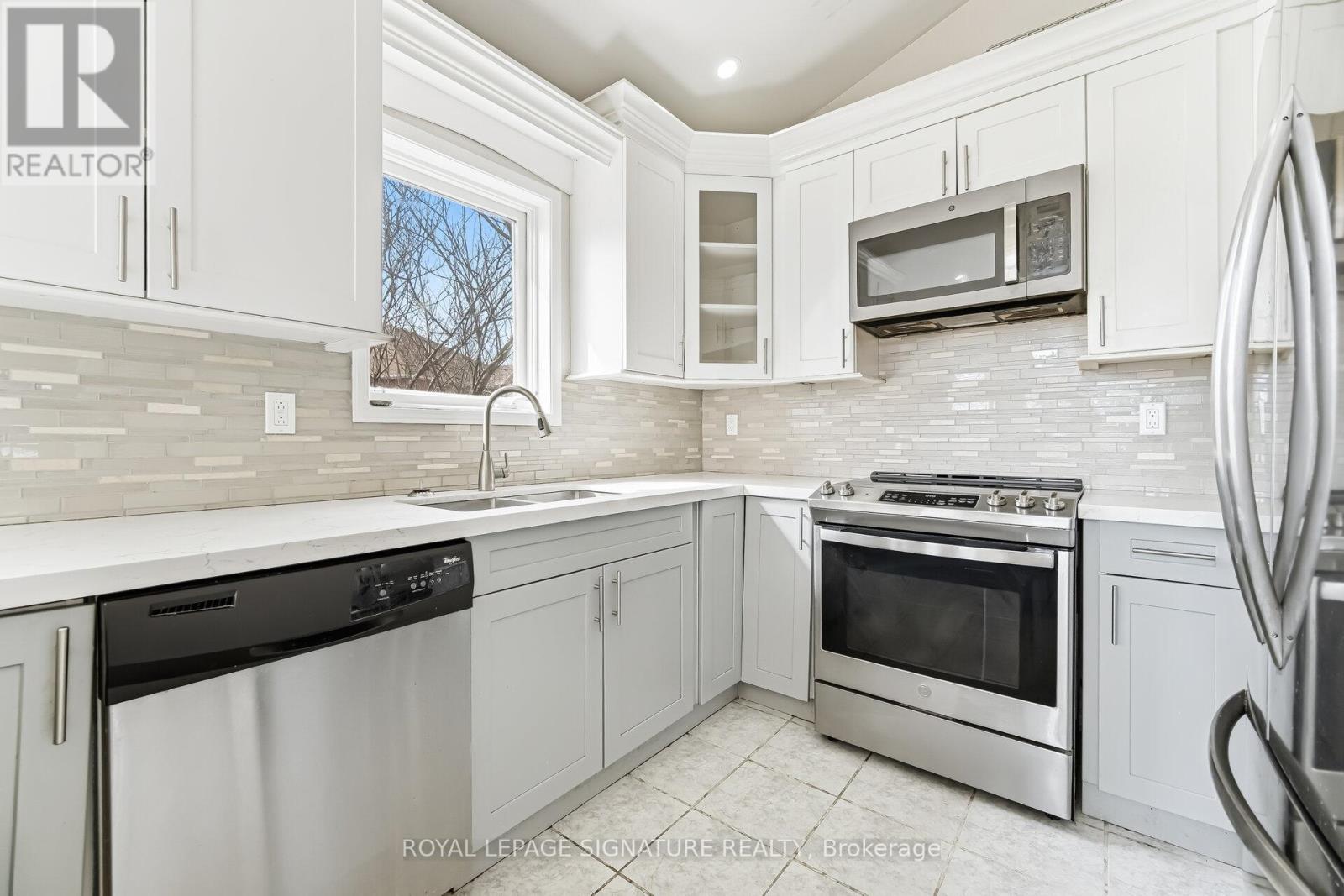 1 - 80 Hood Crescent, Brampton, Ontario  L6Y 5C5 - Photo 16 - W12865146