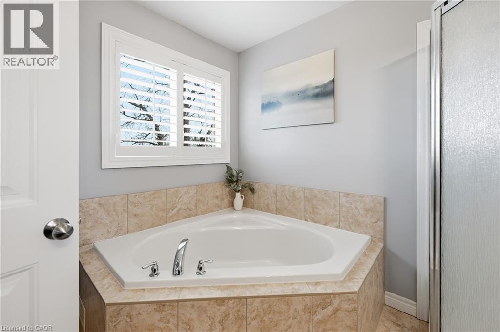 64 Springvalley Crescent, Hamilton, Ontario  L9C 7X3 - Photo 24 - 40810533