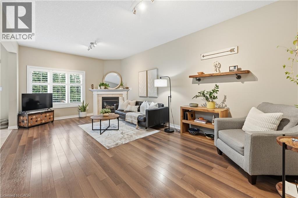 64 Springvalley Crescent, Hamilton, Ontario  L9C 7X3 - Photo 6 - 40810533