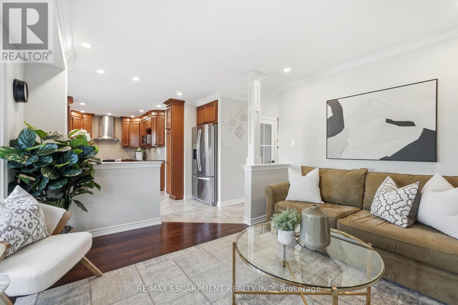 2443 Newport Street, Burlington, Ontario  L7M 3Y1 - Photo 12 - W12869920