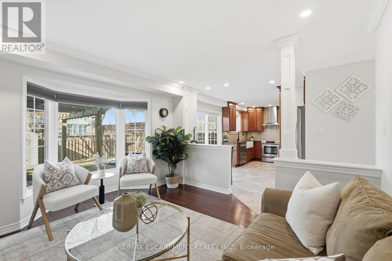 2443 Newport Street, Burlington, Ontario  L7M 3Y1 - Photo 13 - W12869920