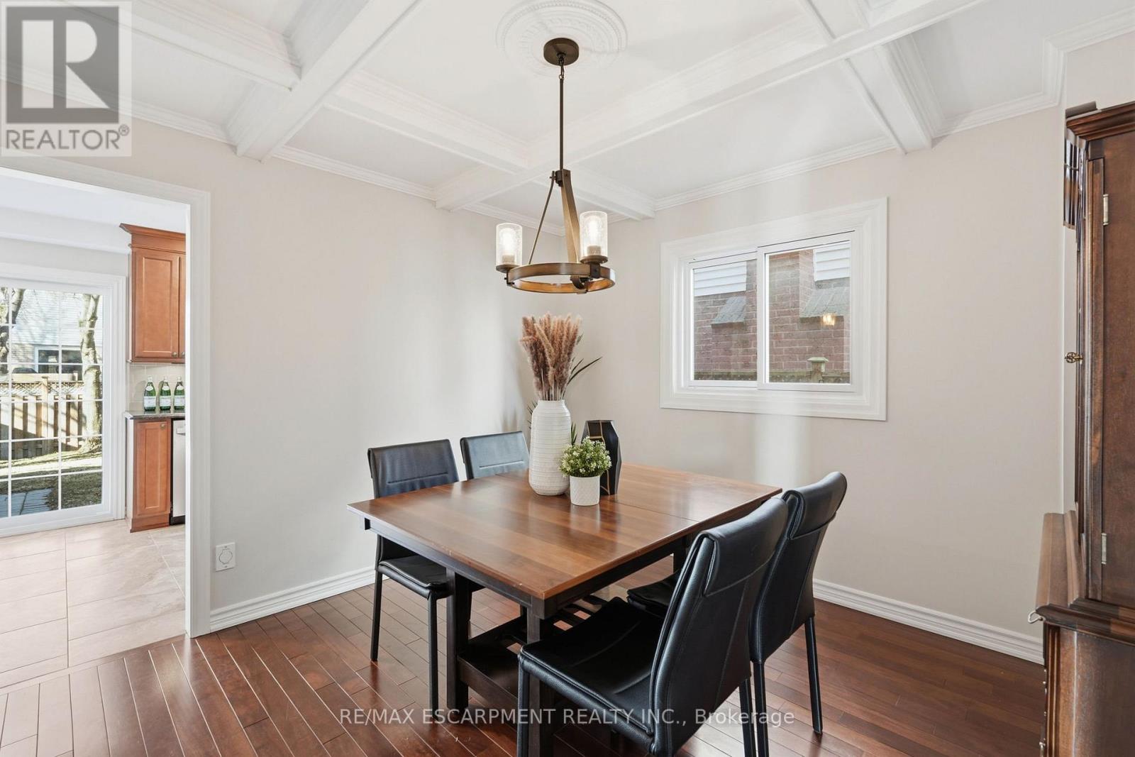 2443 Newport Street, Burlington, Ontario  L7M 3Y1 - Photo 18 - W12869920