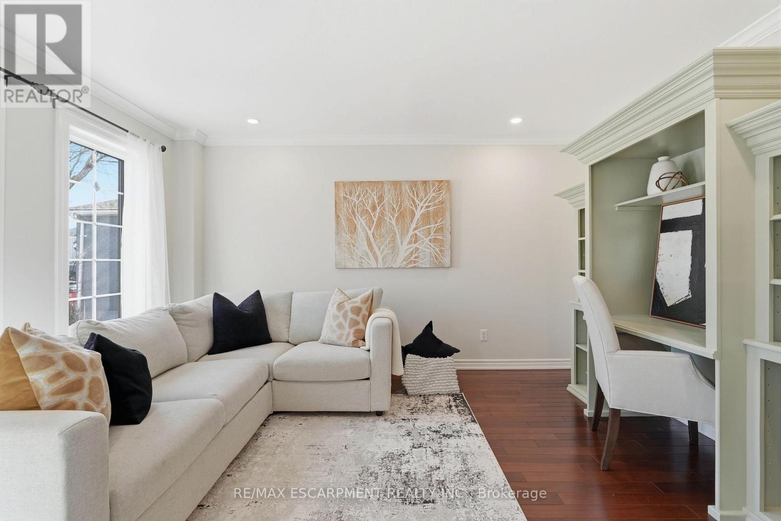 2443 Newport Street, Burlington, Ontario  L7M 3Y1 - Photo 7 - W12869920