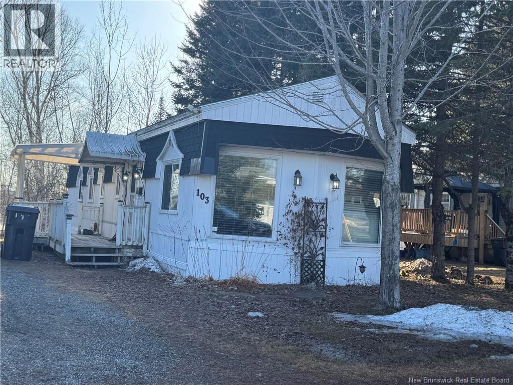 103 Leafwood Crescent, Hanwell, New Brunswick  E3B 6N9 - Photo 1 - NB131882