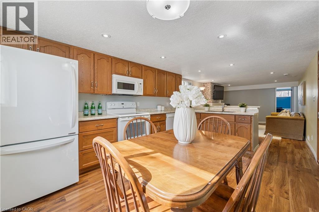 27 Graywood Court, Kitchener, Ontario  N2E 1W2 - Photo 28 - 40810938