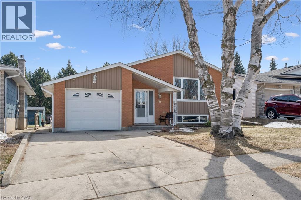 27 Graywood Court, Kitchener, Ontario  N2E 1W2 - Photo 2 - 40810938