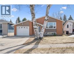 27 GRAYWOOD Court, Kitchener, Ontario