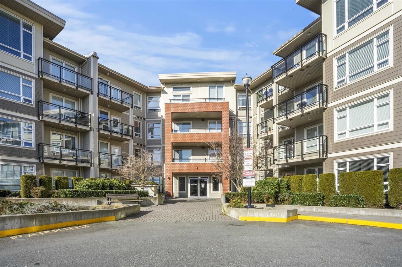 C421 20211 66 Avenue, Langley, British Columbia  V2Y 0L4 - Photo 1 - R3097607