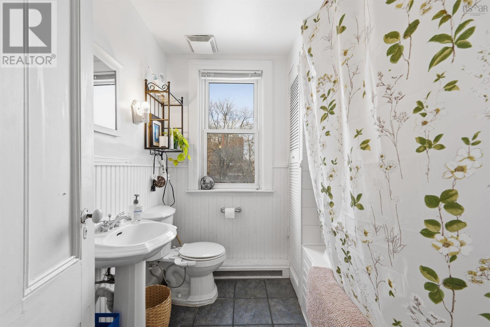 6313 Norwood Street, Halifax, Nova Scotia  B3H 2K9 - Photo 25 - 202604327