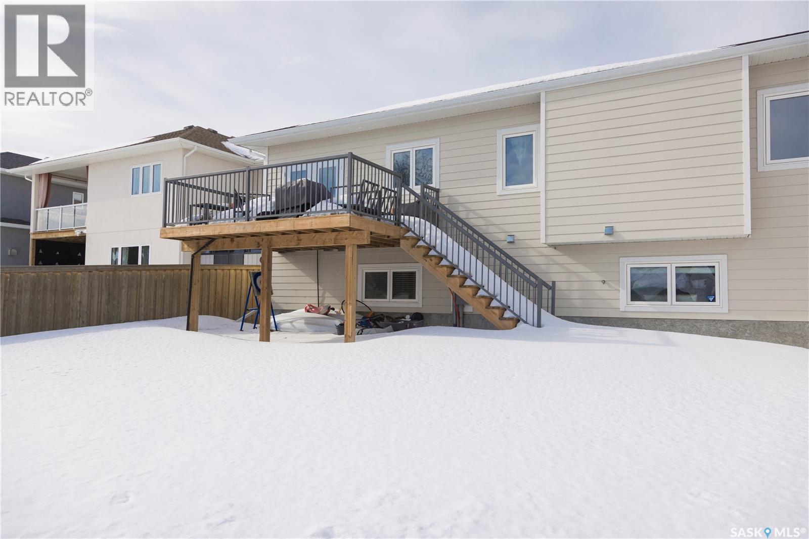 3040 Lakeview Drive, Prince Albert, Saskatchewan  S6W 0A4 - Photo 3 - SK030012