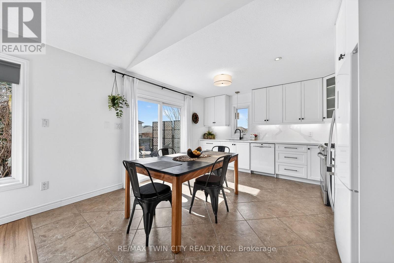 75 Schneller Drive, Wilmot, Ontario  N3A 2L5 - Photo 16 - X12870148