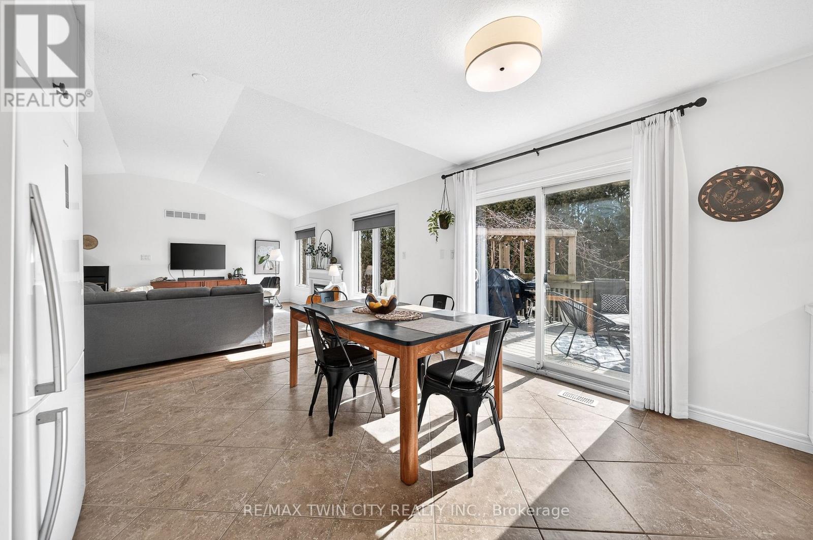 75 Schneller Drive, Wilmot, Ontario  N3A 2L5 - Photo 19 - X12870148