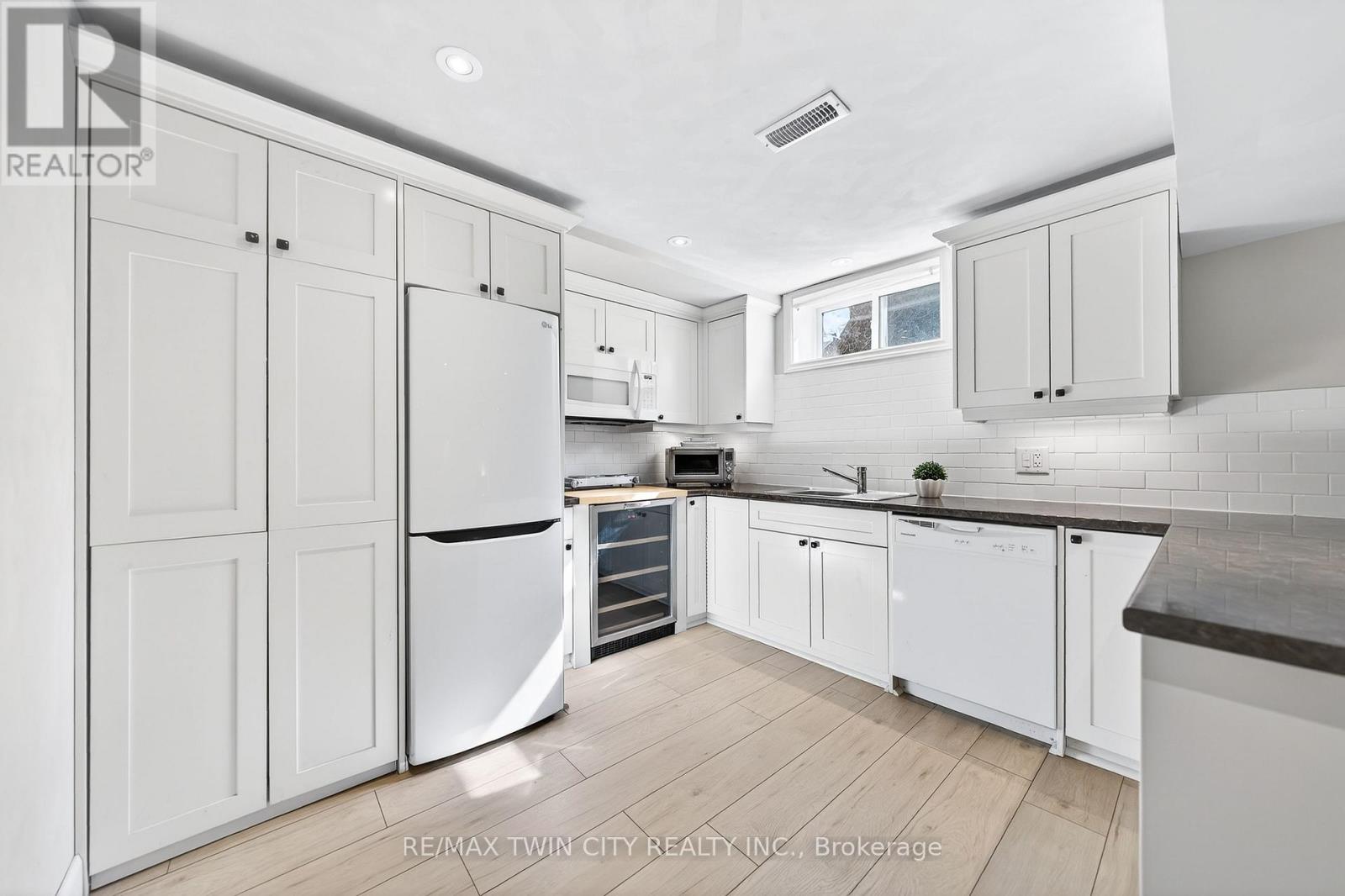 75 Schneller Drive, Wilmot, Ontario  N3A 2L5 - Photo 34 - X12870148