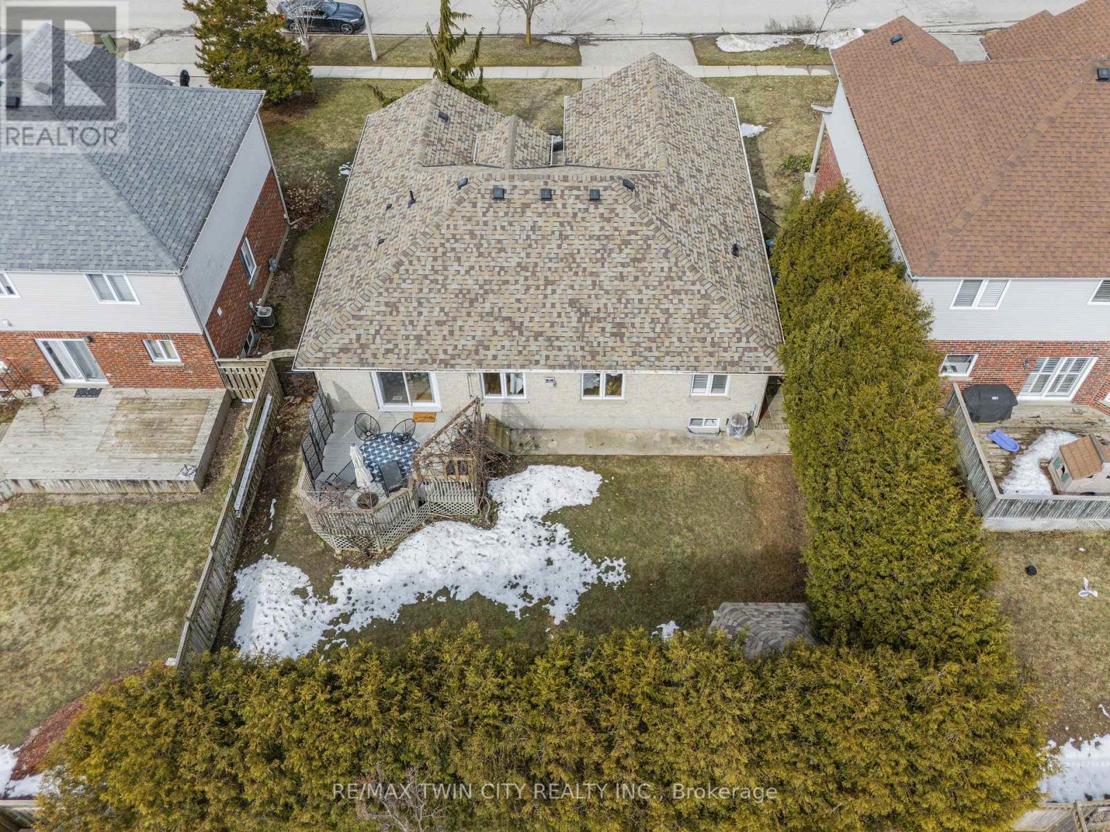 75 Schneller Drive, Wilmot, Ontario  N3A 2L5 - Photo 40 - X12870148