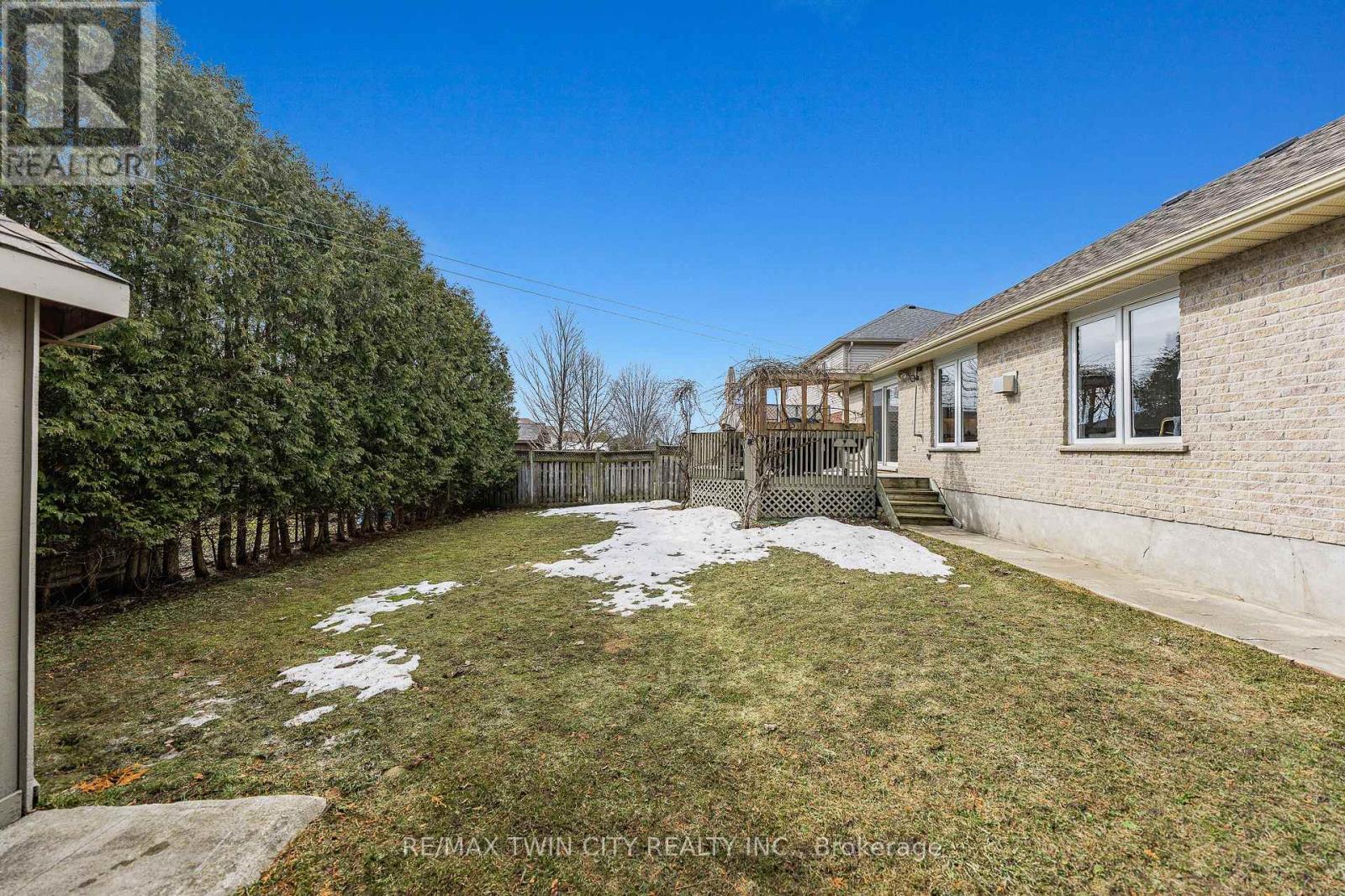 75 Schneller Drive, Wilmot, Ontario  N3A 2L5 - Photo 48 - X12870148