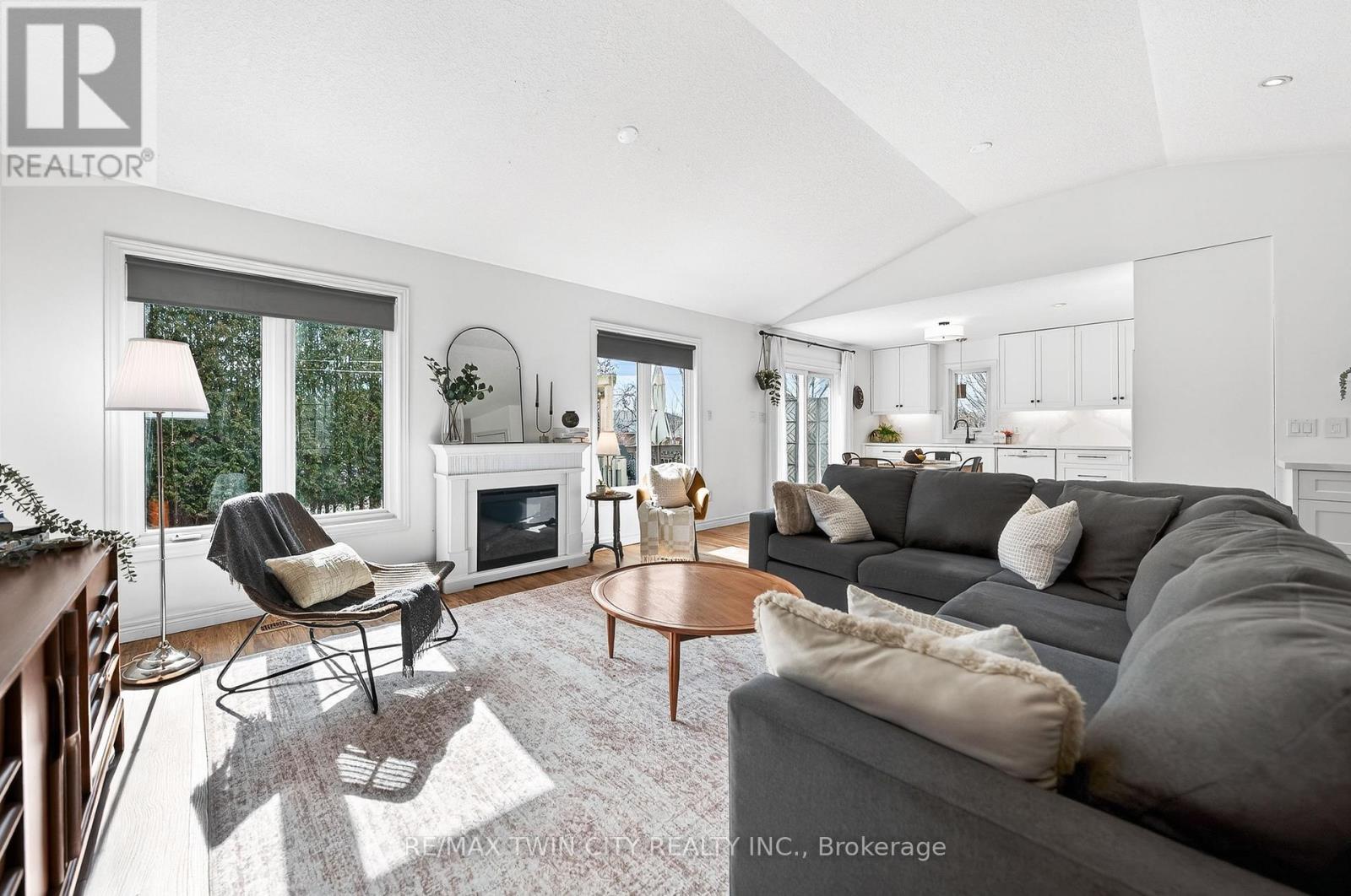 75 Schneller Drive, Wilmot, Ontario  N3A 2L5 - Photo 7 - X12870148