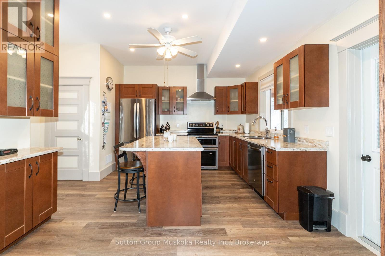 24 Mary Street W, Huntsville, Ontario  P1H 1V3 - Photo 14 - X12870140