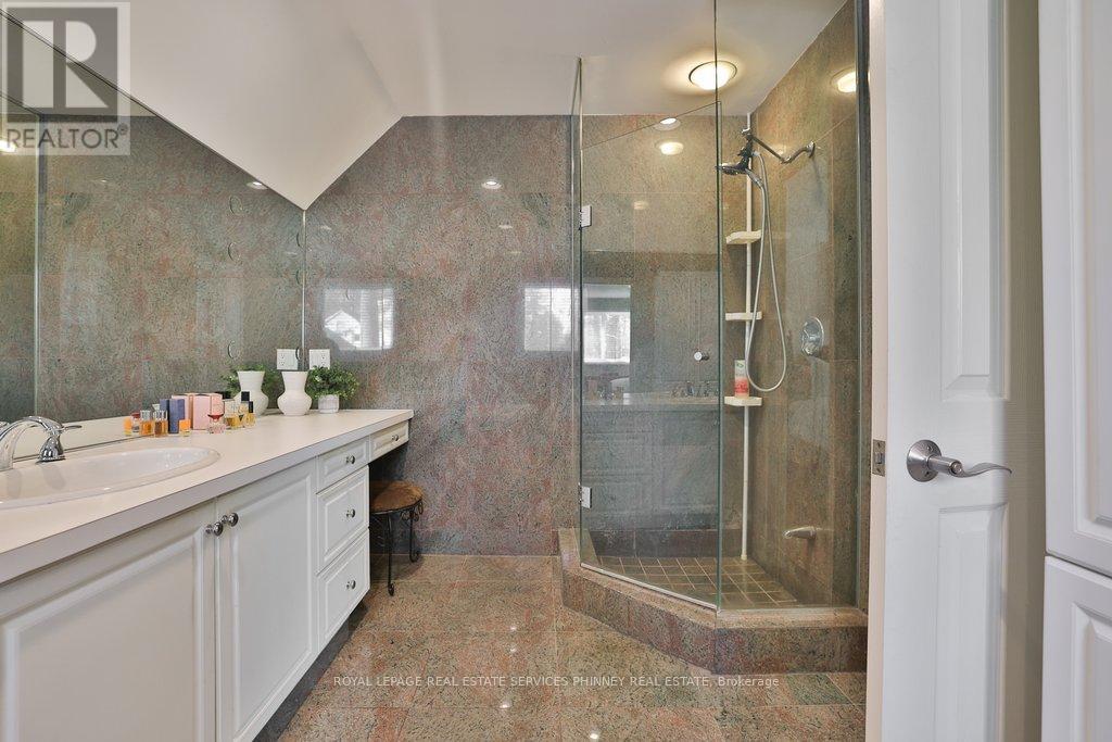 1244 Woodland Avenue, Mississauga, Ontario  L5G 2X9 - Photo 19 - W12820926