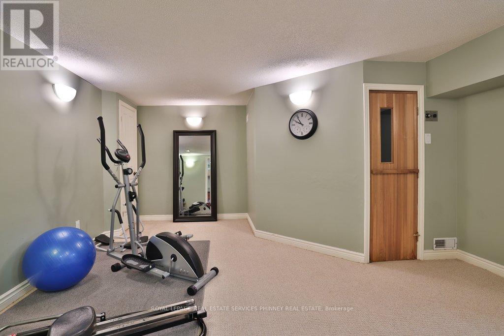 1244 Woodland Avenue, Mississauga, Ontario  L5G 2X9 - Photo 32 - W12820926