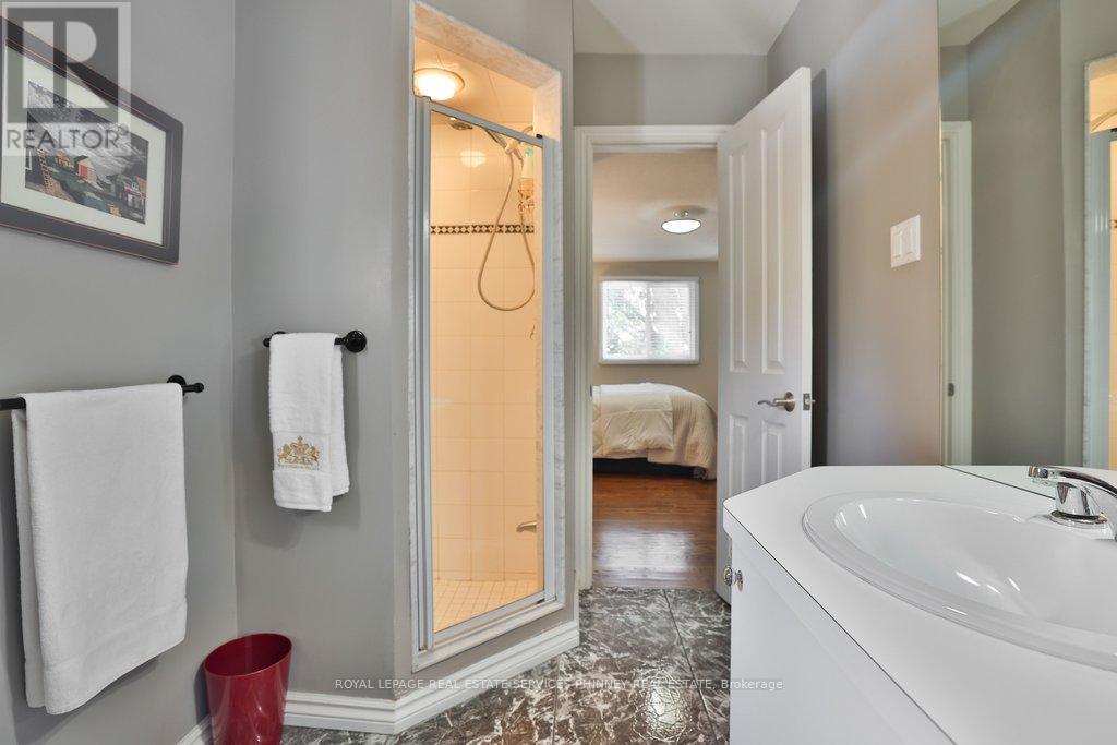 1244 Woodland Avenue, Mississauga, Ontario  L5G 2X9 - Photo 27 - W12820926