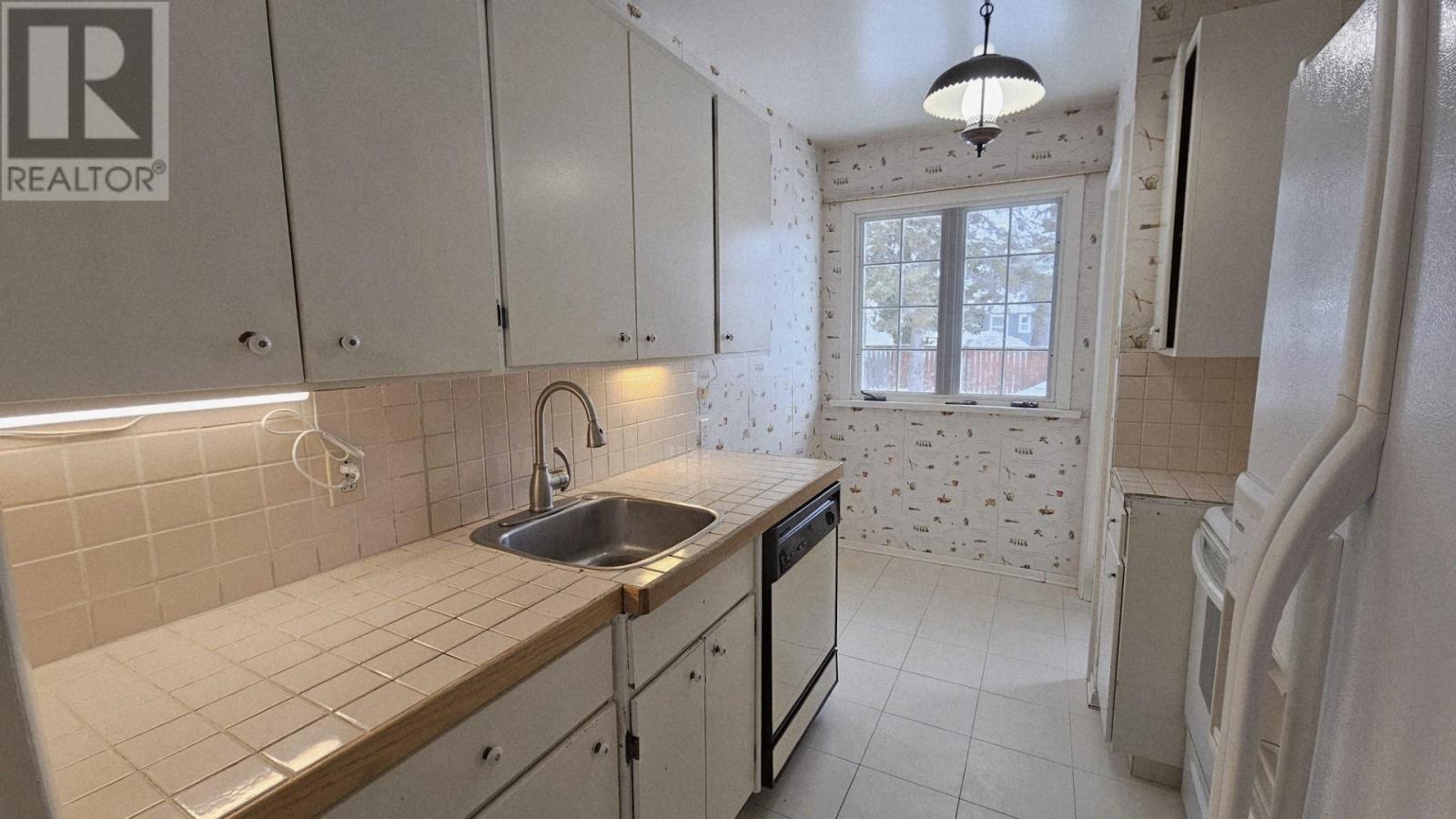 2239 Rankin St, Thunder Bay, Ontario  P7E 6A1 - Photo 7 - TB2600389