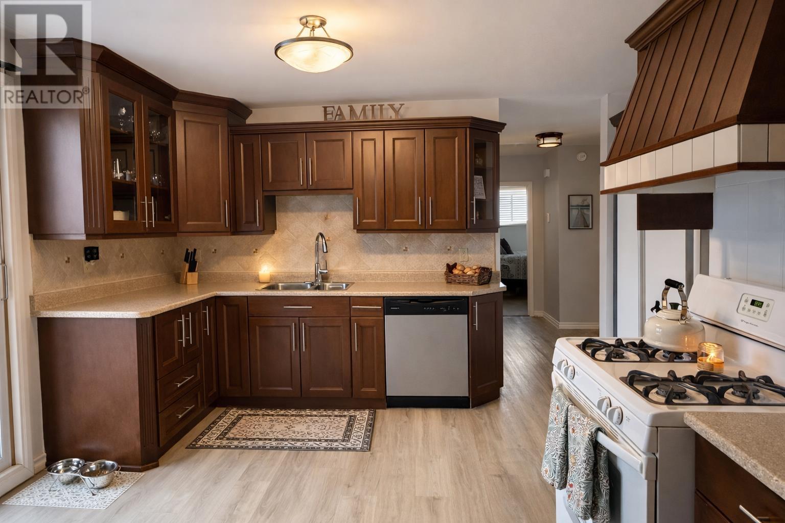 221 Cedar Ave, Thunder Bay, Ontario  P7B 4V4 - Photo 6 - TB2600411