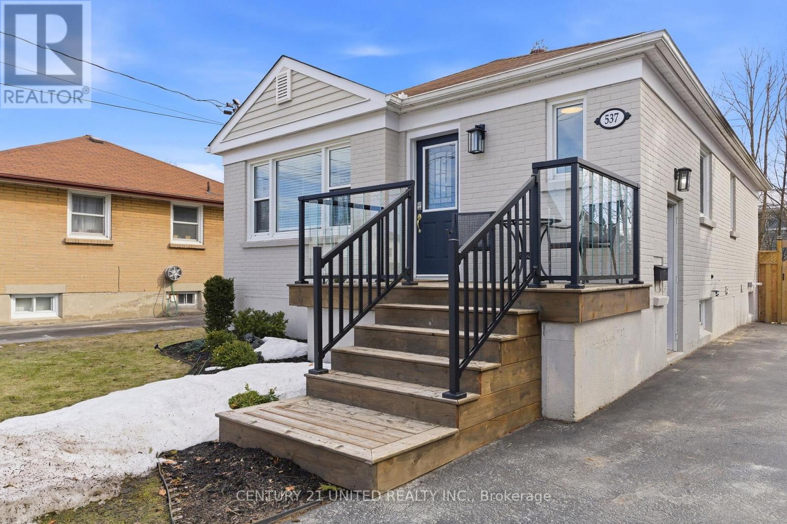 537 Shirley Street, Cobourg, Ontario  K9A 2A4 - Photo 5 - X12857394