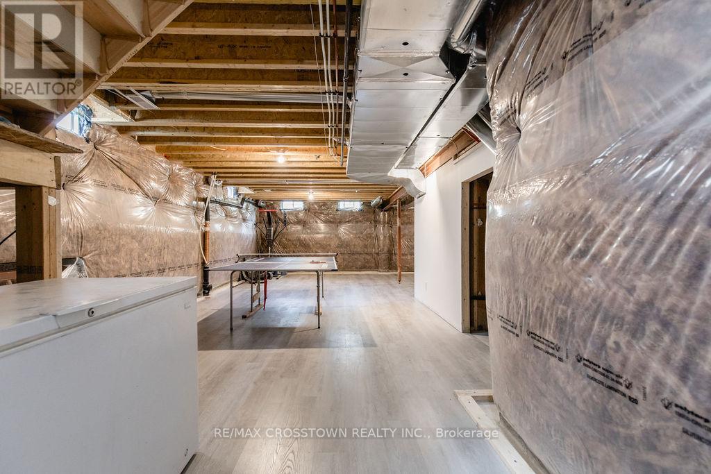 11 Middleton Drive, Wasaga Beach, Ontario  L9Z 0L1 - Photo 41 - S12845158