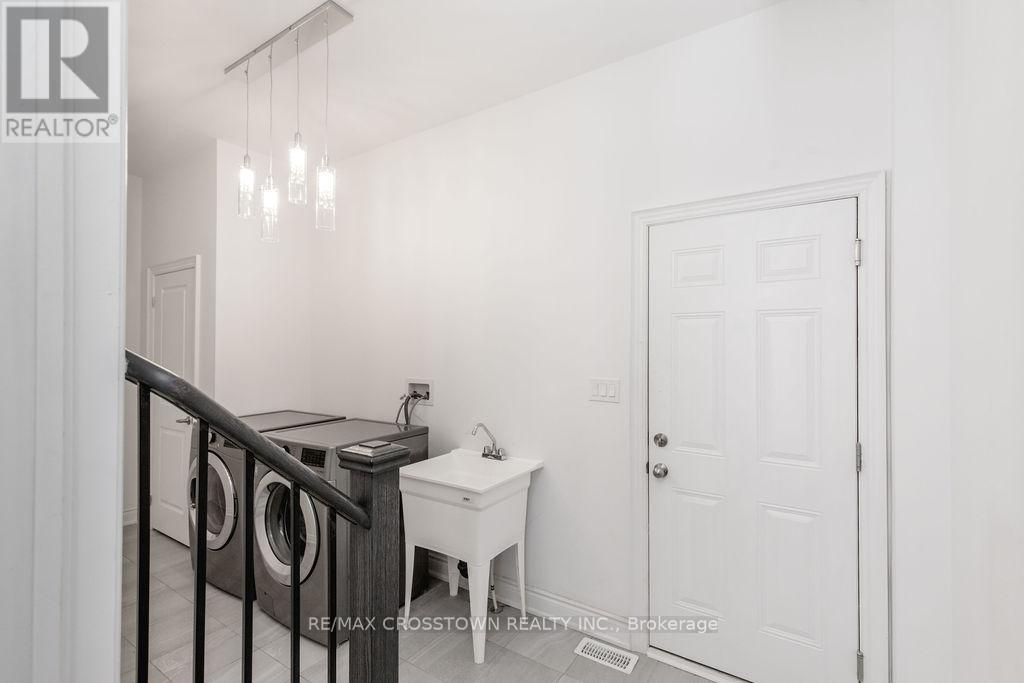 11 Middleton Drive, Wasaga Beach, Ontario  L9Z 0L1 - Photo 20 - S12845158