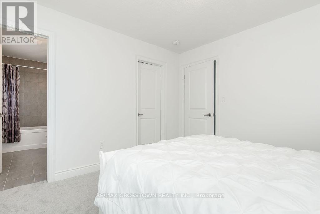 11 Middleton Drive, Wasaga Beach, Ontario  L9Z 0L1 - Photo 33 - S12845158