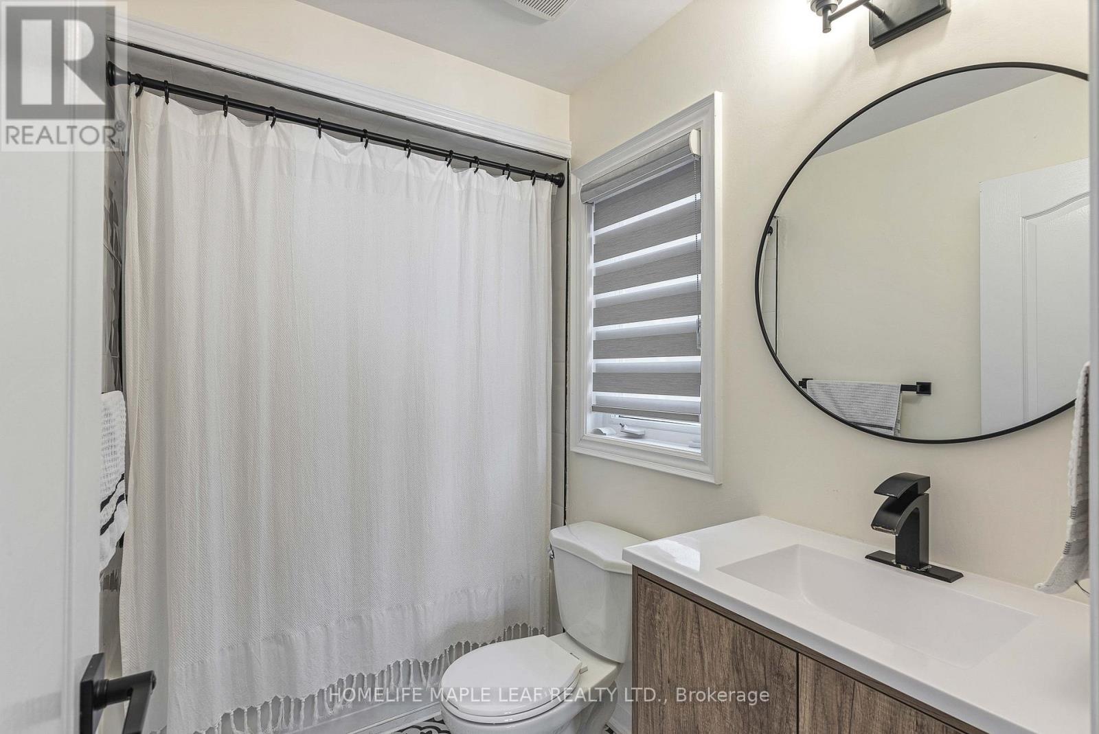 144 Bloomsbury Avenue, Brampton, Ontario  L6P 2X2 - Photo 34 - W12870112