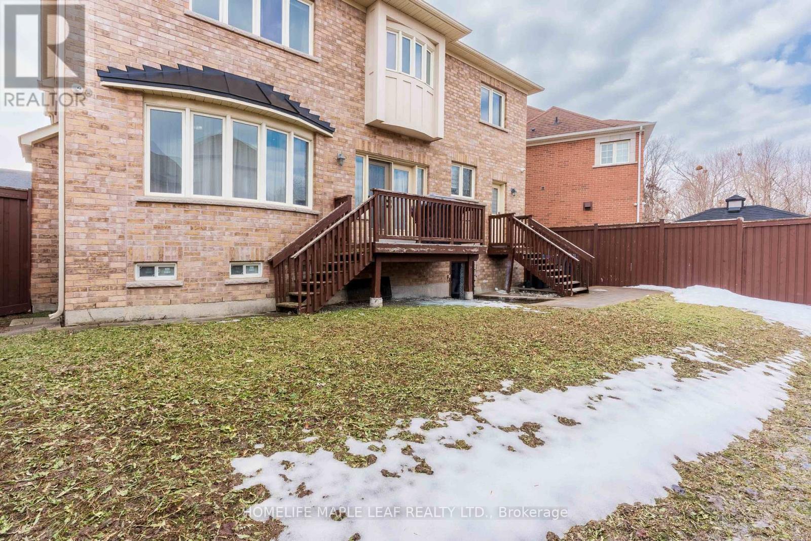 144 Bloomsbury Avenue, Brampton, Ontario  L6P 2X2 - Photo 50 - W12870112