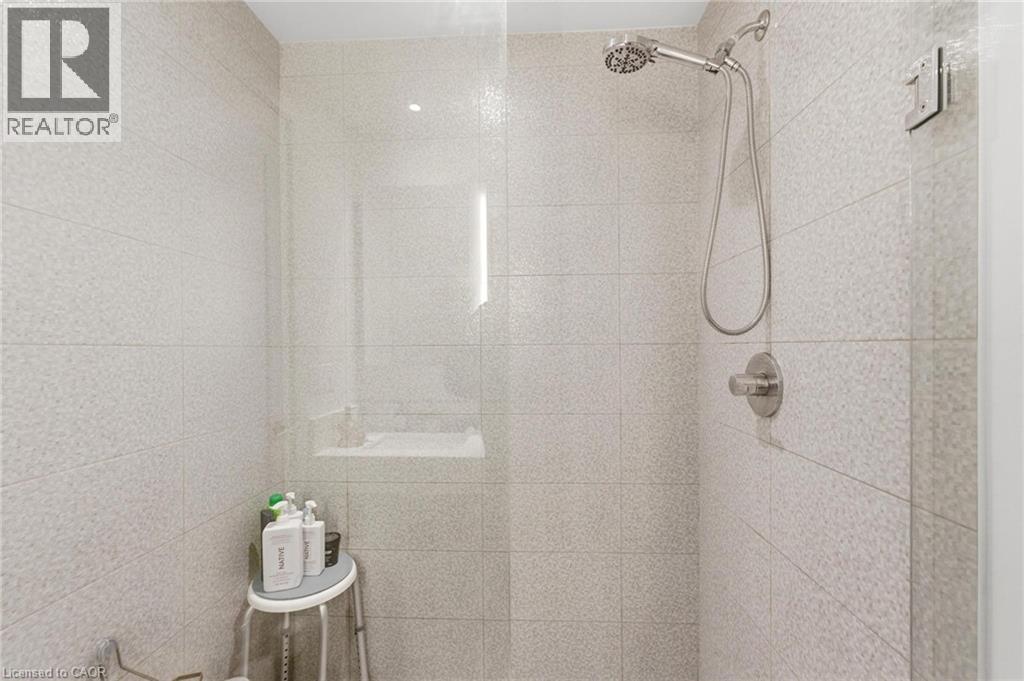 10 York Street Unit# 3807, Toronto, Ontario  M5J 0E1 - Photo 10 - 40810925