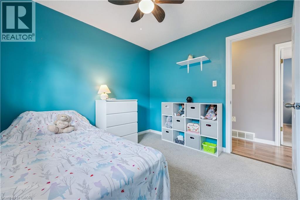 27 Graywood Court, Kitchener, Ontario  N2E 1W2 - Photo 15 - 40811180