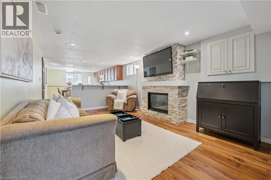 27 Graywood Court, Kitchener, Ontario  N2E 1W2 - Photo 23 - 40811180