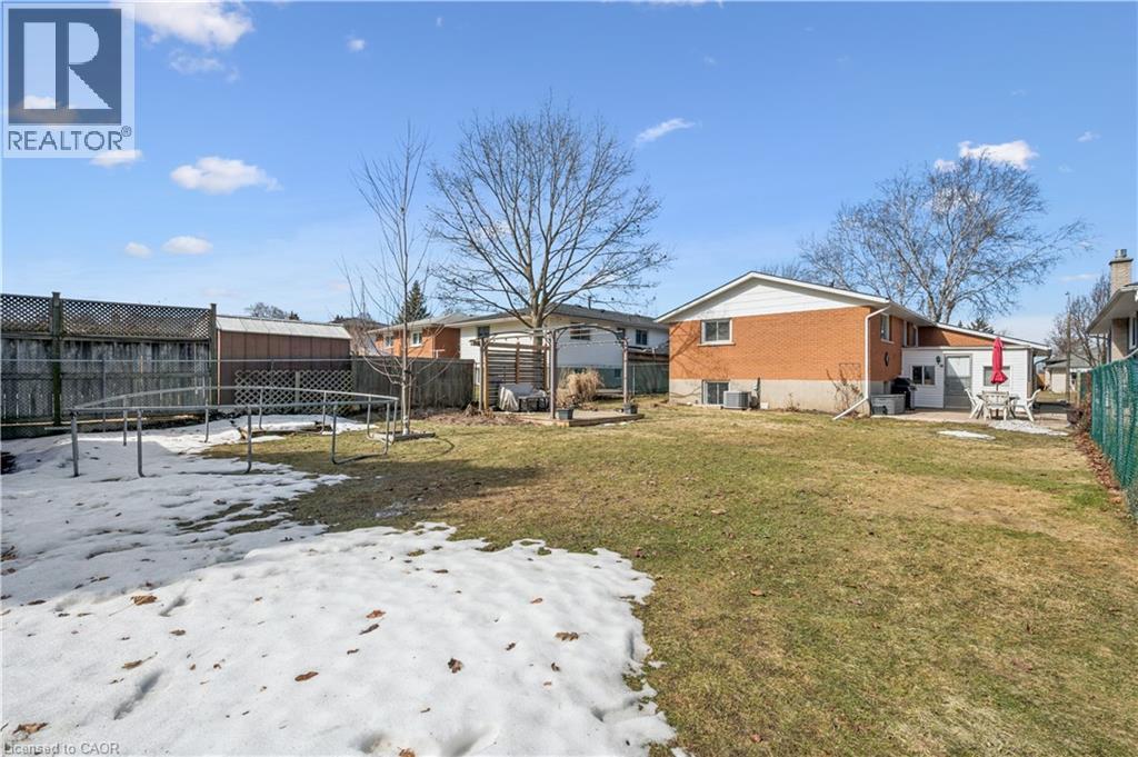 27 Graywood Court, Kitchener, Ontario  N2E 1W2 - Photo 37 - 40811180