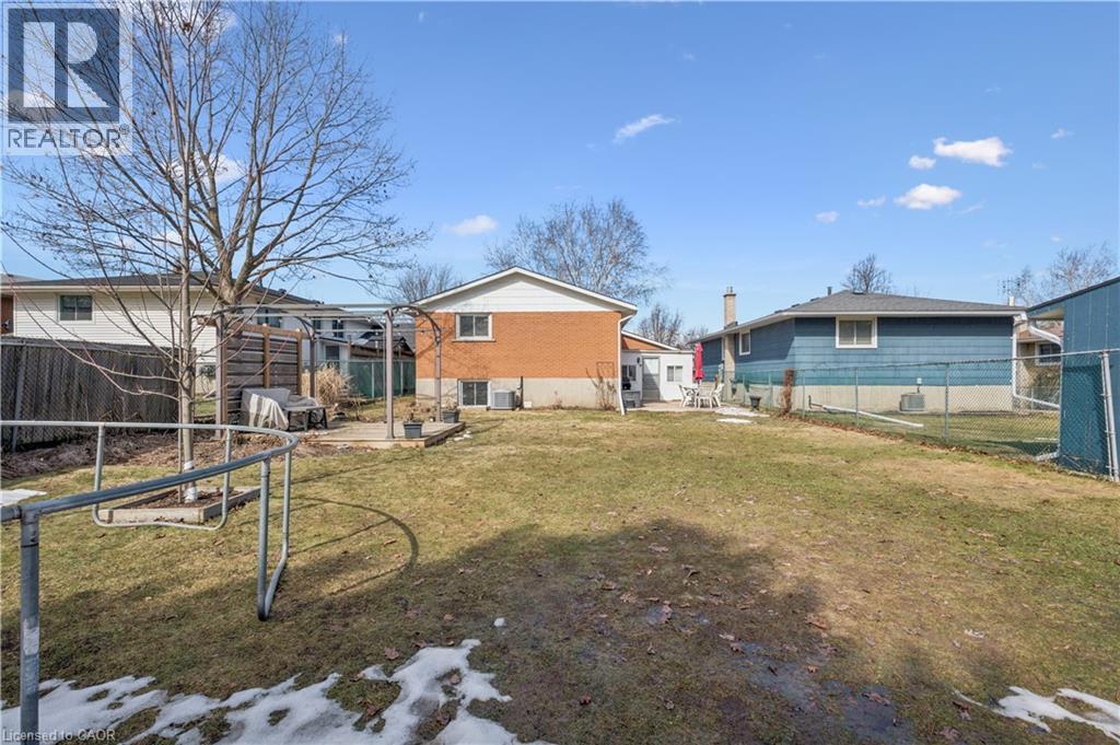 27 Graywood Court, Kitchener, Ontario  N2E 1W2 - Photo 38 - 40811180